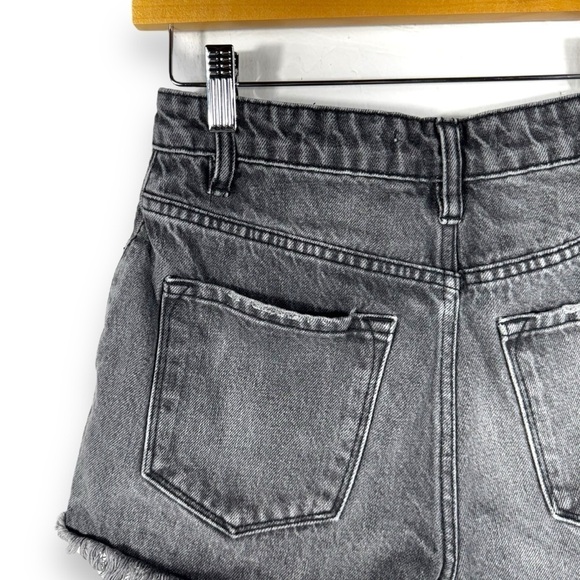 KanCan Shana High Rise Distressed Jean Shorts, Faded Black Wash, Size 3/25 - Picture 8 of 9